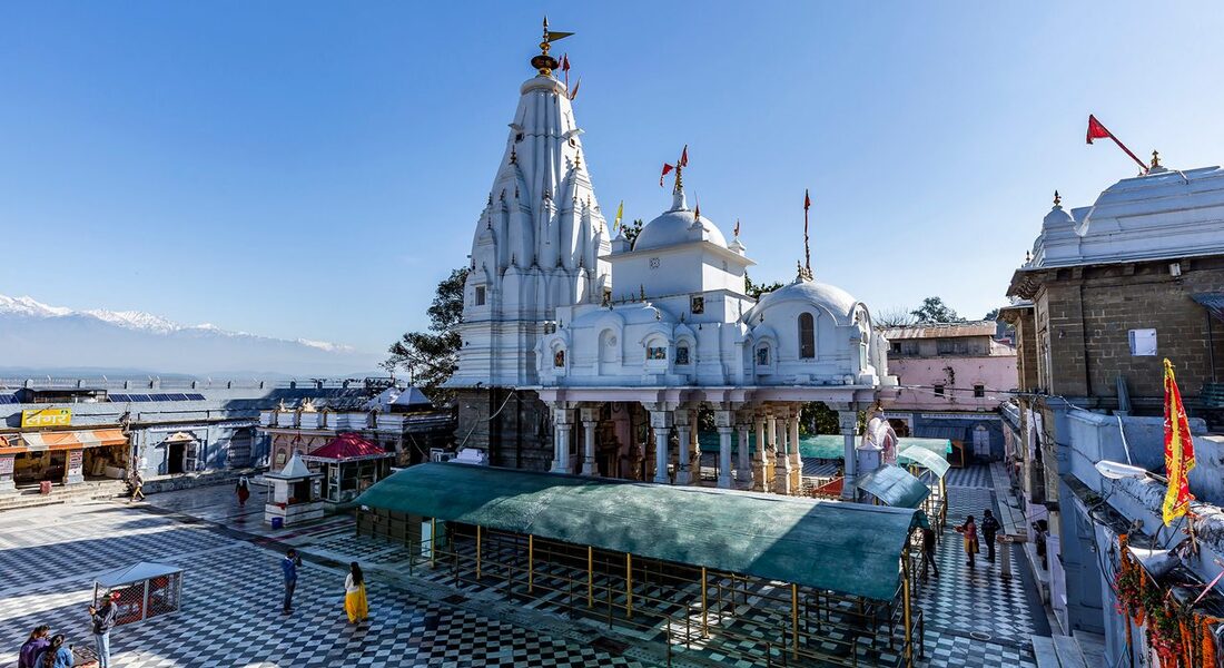 shree-bajreshwari-devi-temple-kangra-himachal-pradesh-2-attr-hero-1