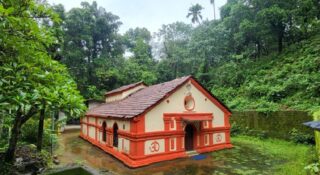 कमळेश्वर-मंदिर-ढवळी-1024×577-1